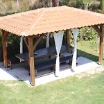 Zisios Apartament *
