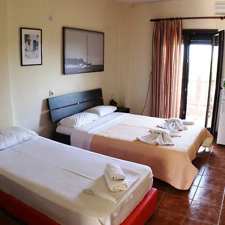 Zisios Apartment *