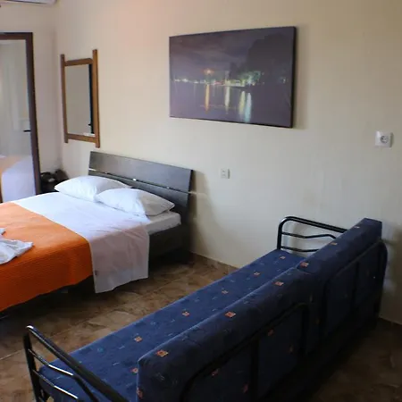 Zisios Apartment Vourvourou